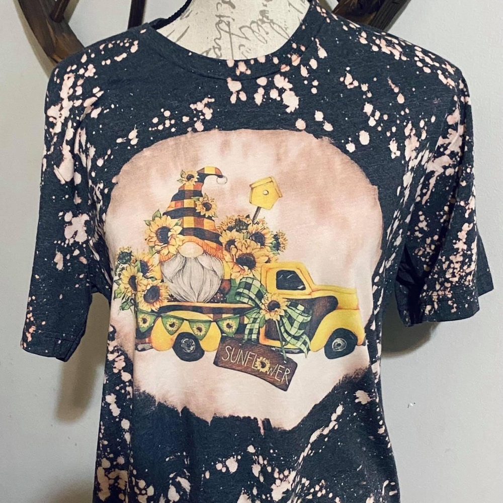 Graphic Tees! - Picture 4 of 10